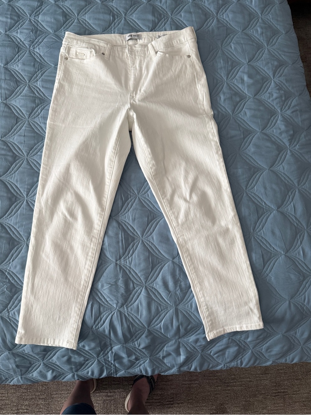 Nine West White Gramercy Crop Jeans